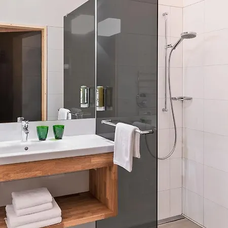 Natuerlich Hell. & 4* Фюген