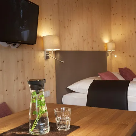 Natürlich Hell. Aparthotel&camping 4*