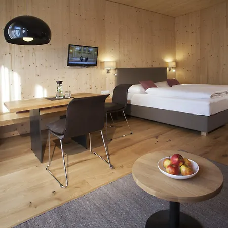 Natürlich Hell. Aparthotel&camping 4*