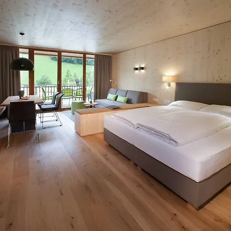 Natürlich Hell. Aparthotel&camping