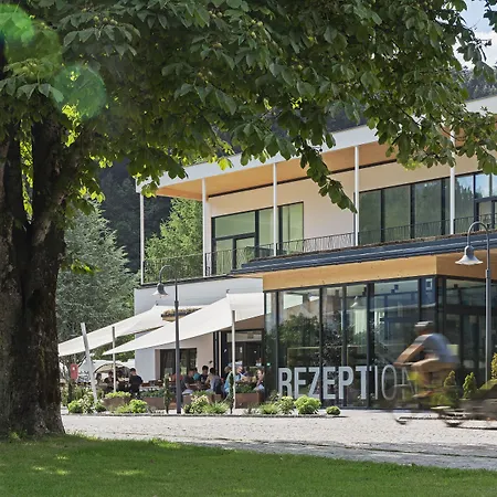 Natuerlich Hell. & 4* Фюген