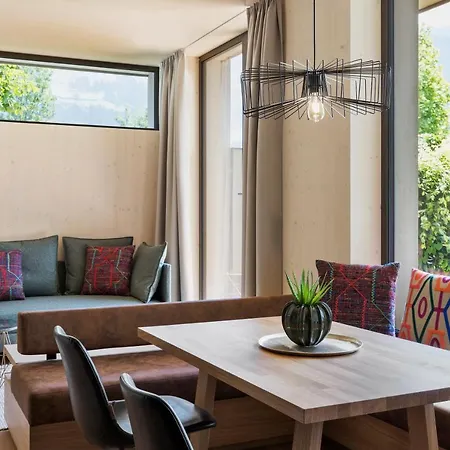 Natuerlich Hell. & База відпочинку 4*