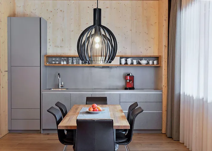 Natuerlich Hell. & 4* Fügen