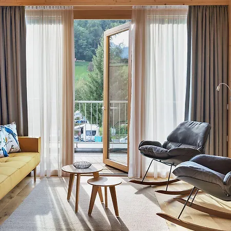 Natuerlich Hell. & 4* Fügen