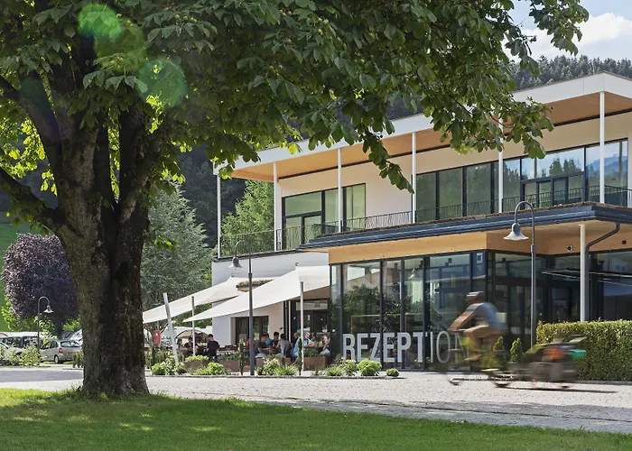 Natuerlich Hell. & 4* Fuegen