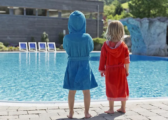 Natuerlich Hell. & Holiday park Fuegen